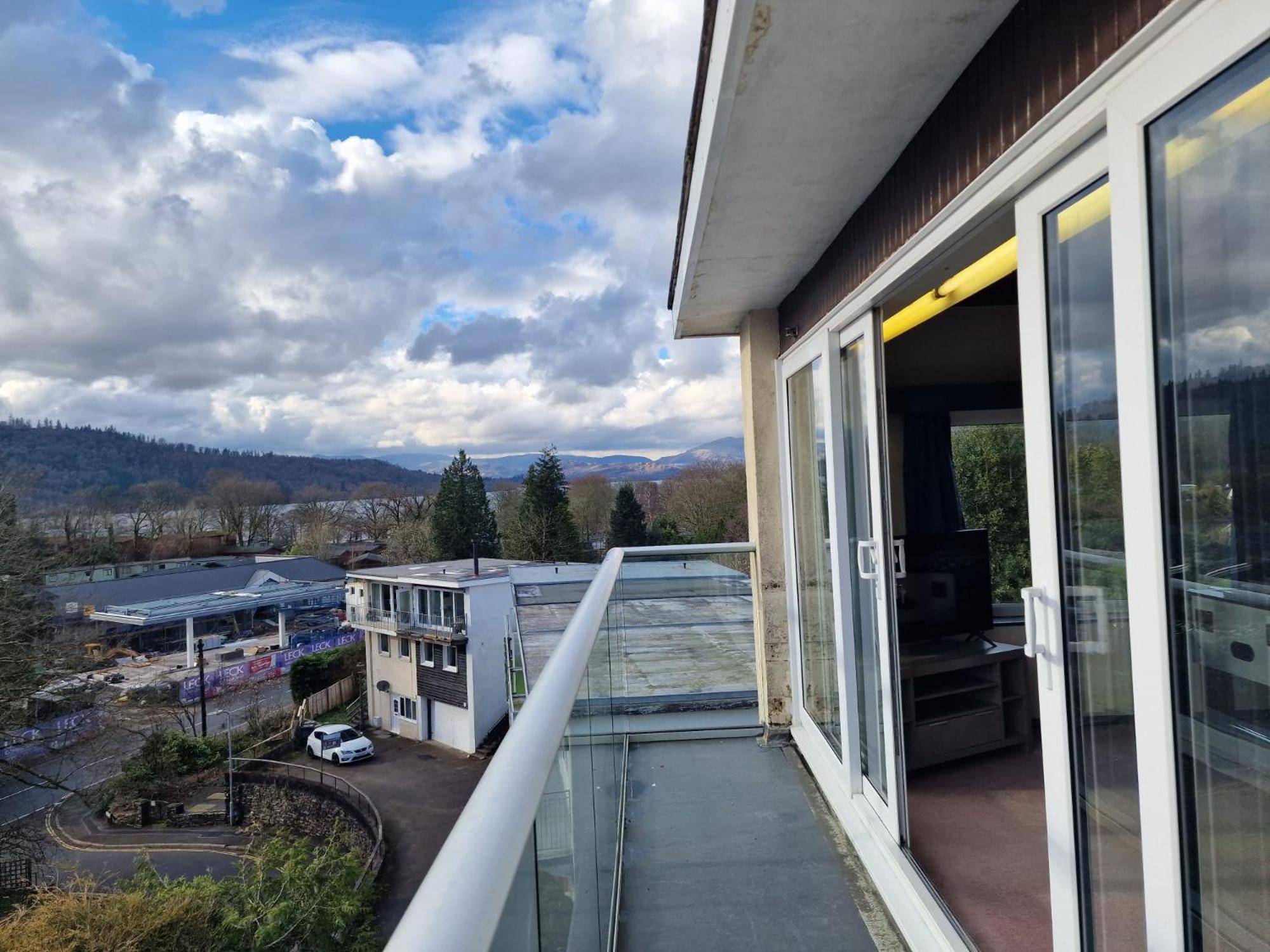 Penthouse - Duplex Flat - Location